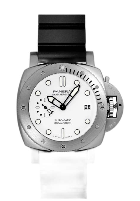 Panerai PAM02223 : Luminor Submersible 42 3 Days 